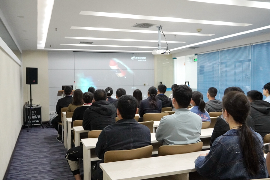 一切为了劳动者健康：豪门国际组织开展《职业病防治法》培训活动